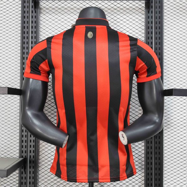 MILAN AC DOMICILE MAILLOT ANNIVERSAIRE 125 ANS RETRO KIT 24/25 VERSION JOUEUR – Image 5