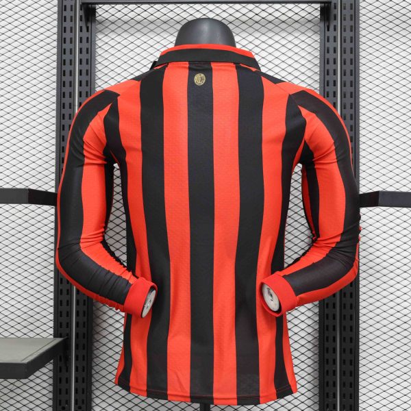 MILAN AC DOMICILE 125 ANS RETRO KIT VERSION JOUEUR MANCHES LONGUES – Image 4