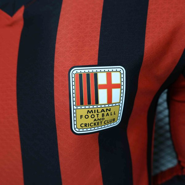 MILAN AC DOMICILE 125 ANS RETRO KIT VERSION JOUEUR MANCHES LONGUES – Image 3