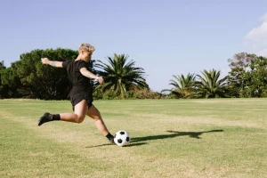 Le rôle des équipementiers foot et leur influence