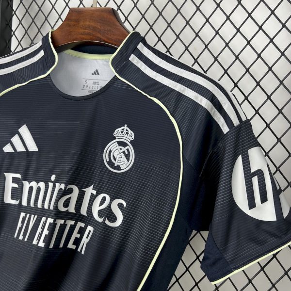 REAL MADRID EXTERIEUR 25/26 – Image 3