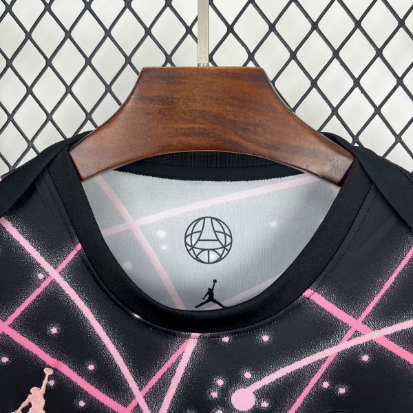 PARIS SAINT GERMAIN MAILLOT ECHAUFFEMENT SPECIAL USA 25/26 – Image 3