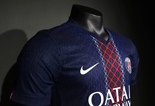 PARIS SAINT GERMAIN MAILLOT DOMICILE VERSION JOUEUR 25/26 – Image 2