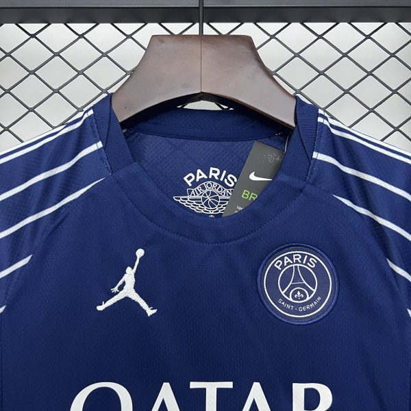 PARIS SAINT GERMAIN QUATRIEME MAILLOT 24/25 KIT ENFANTS MANCHES LONGUES – Image 6