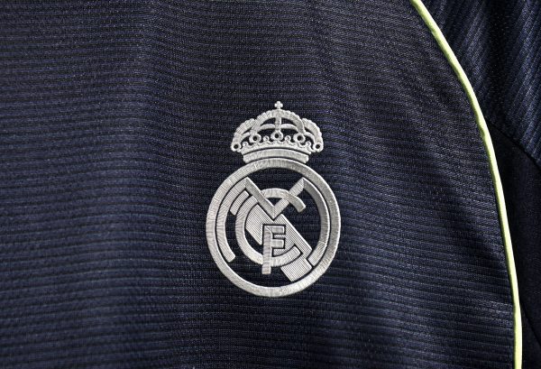 REAL MADRID EXTERIEUR 25/26 VERSION JOUEUR MANCHES LONGUES – Image 3