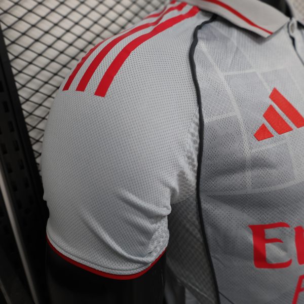 LYON TROISIEME MAILLOT VERSION JOUEUR 25/26 – Image 3