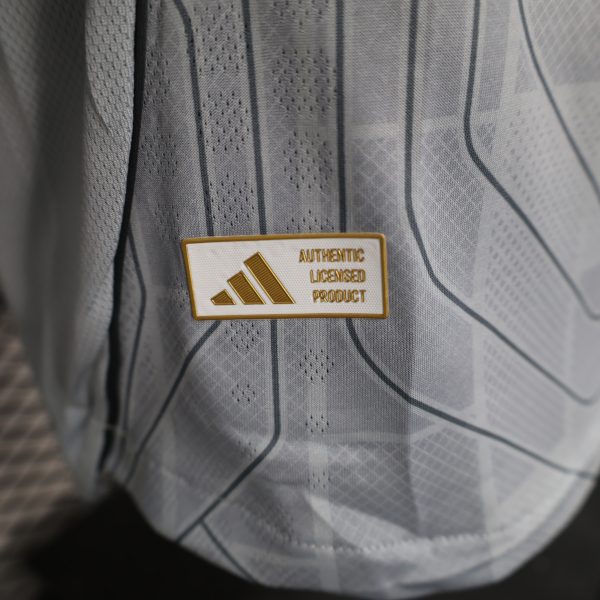 LYON TROISIEME MAILLOT VERSION JOUEUR 25/26 – Image 5